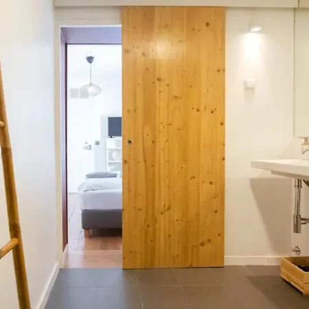 Cosy Little Bedroom In Lisboa